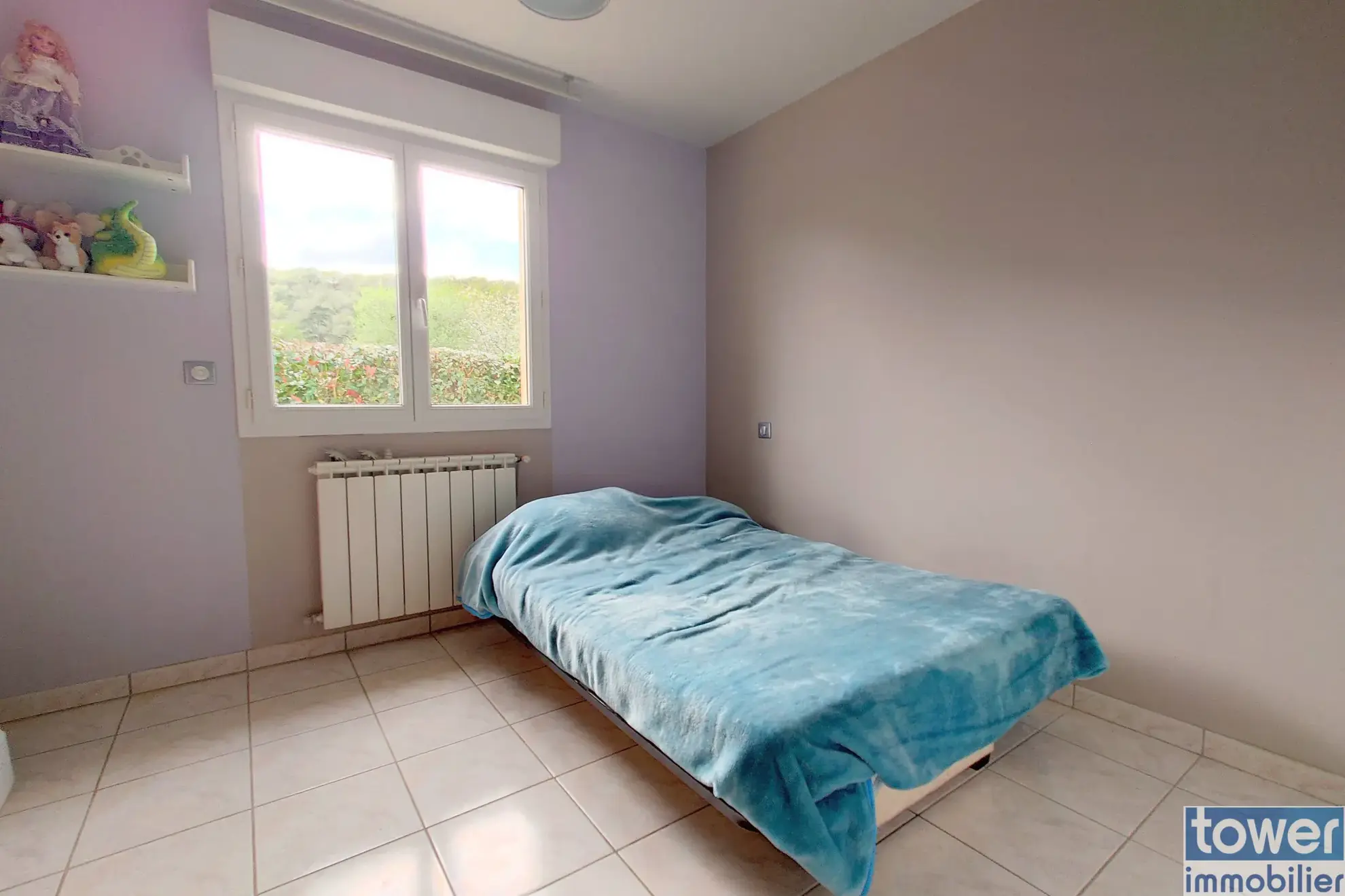 Maison de plain-pied à vendre à Villefranche-de-Rouergue, 94 m² avec terrasse et garage 