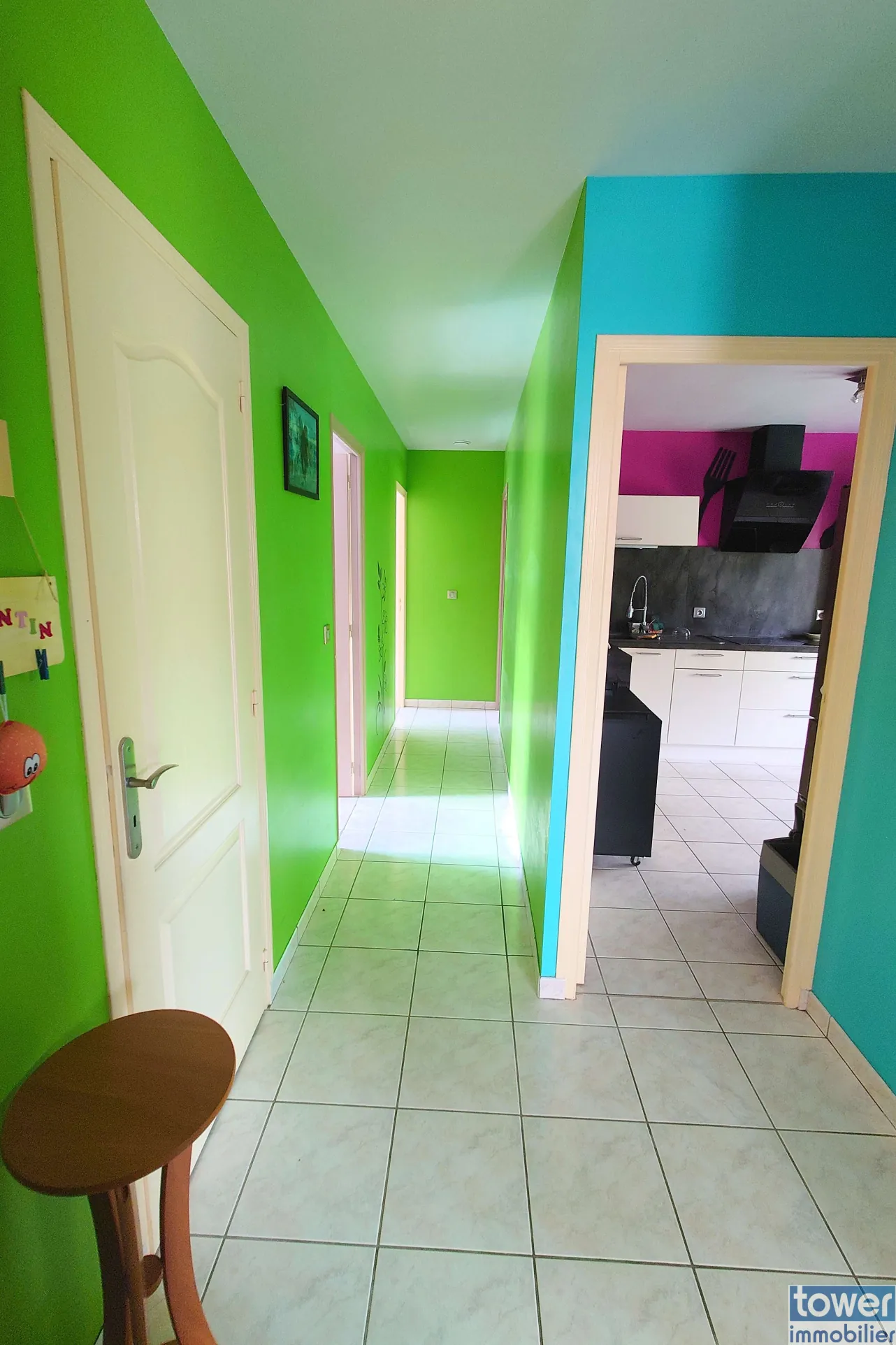 Maison de plain-pied à vendre à Villefranche-de-Rouergue, 94 m² avec terrasse et garage 