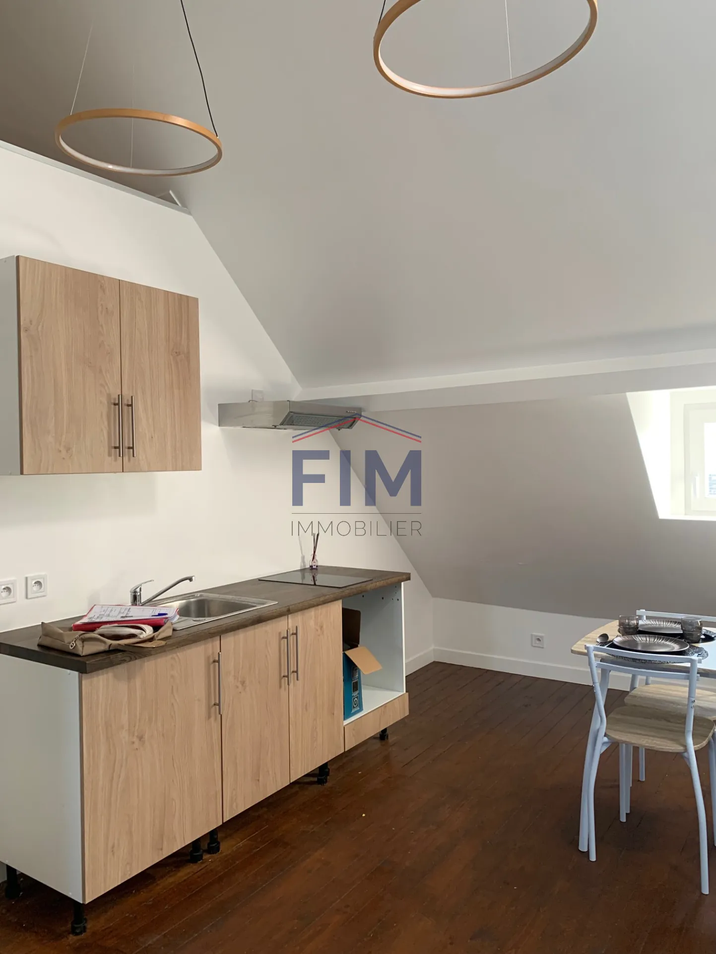 Studio rénové en plein centre de Dieppe à vendre 