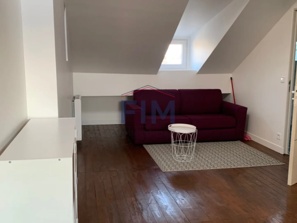 Studio rénové en plein centre de Dieppe à vendre 