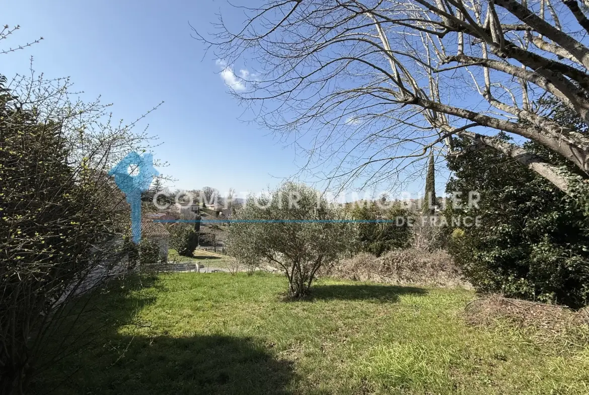 Terrain à bâtir de 312 m² au cœur du village de Montastruc La Conseillère 