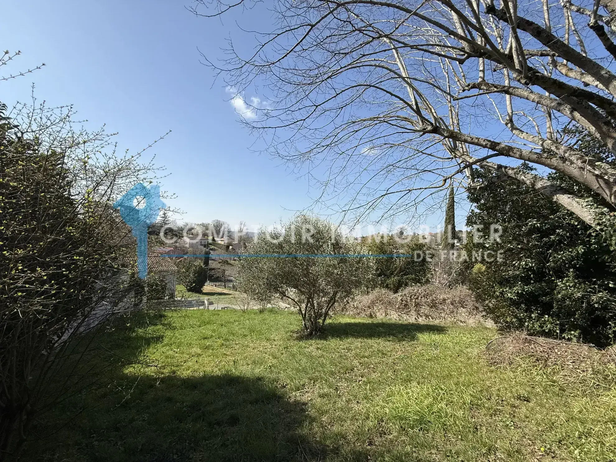 Terrain à bâtir de 312 m² au cœur du village de Montastruc La Conseillère 