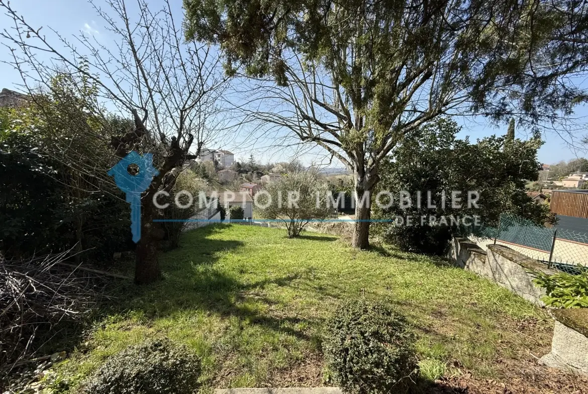 Terrain à bâtir de 312 m² au cœur du village de Montastruc La Conseillère 