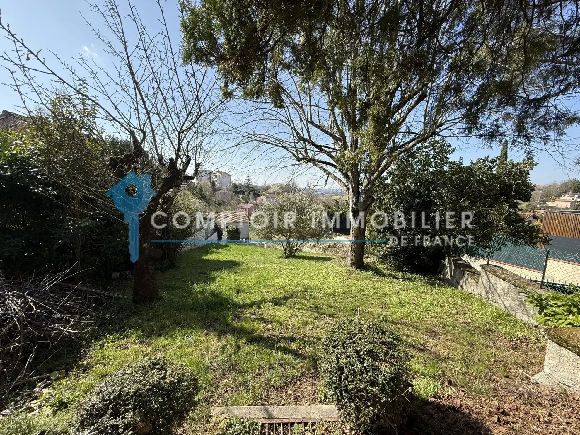Terrain à bâtir de 312 m² au cœur du village de Montastruc La Conseillère 