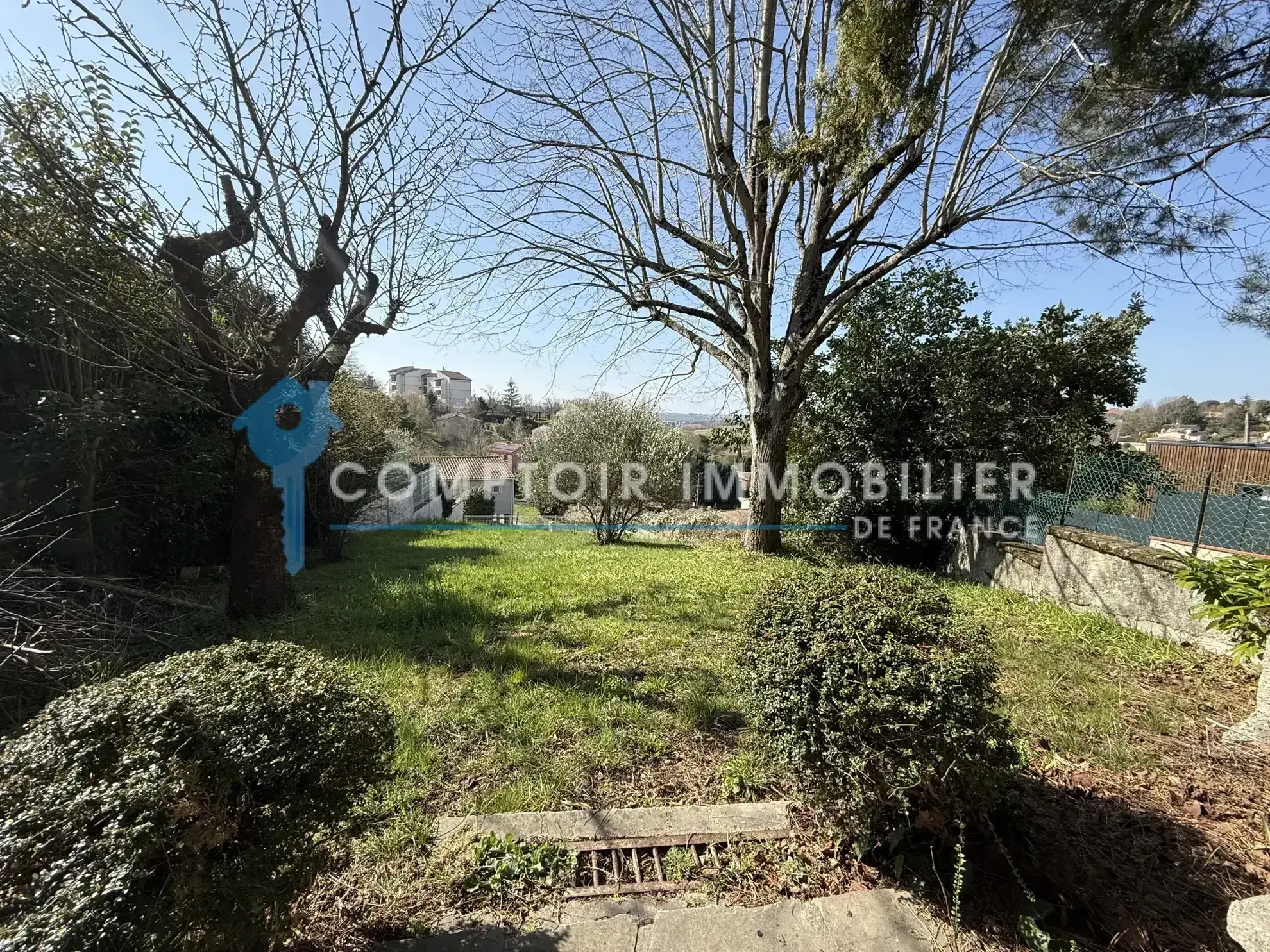 Terrain à bâtir de 312 m² au cœur du village de Montastruc La Conseillère 