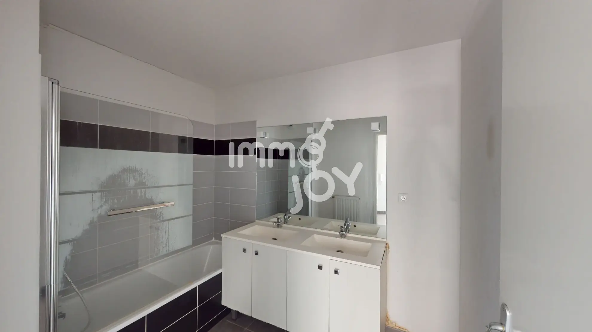 Appartement T3 de 61 m² avec terrasse et garage à Cugnaux 