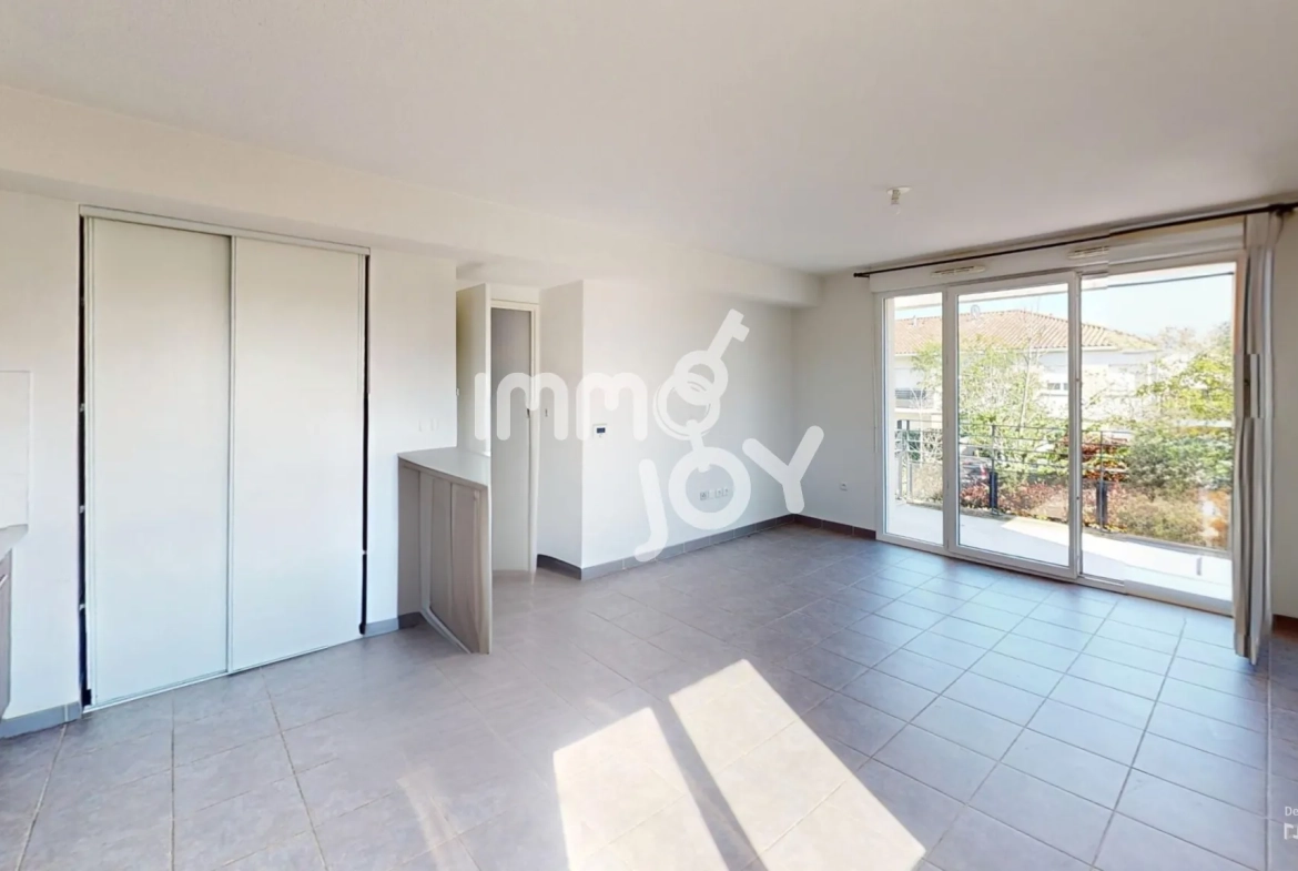 Appartement T3 de 61 m² avec terrasse et garage à Cugnaux 