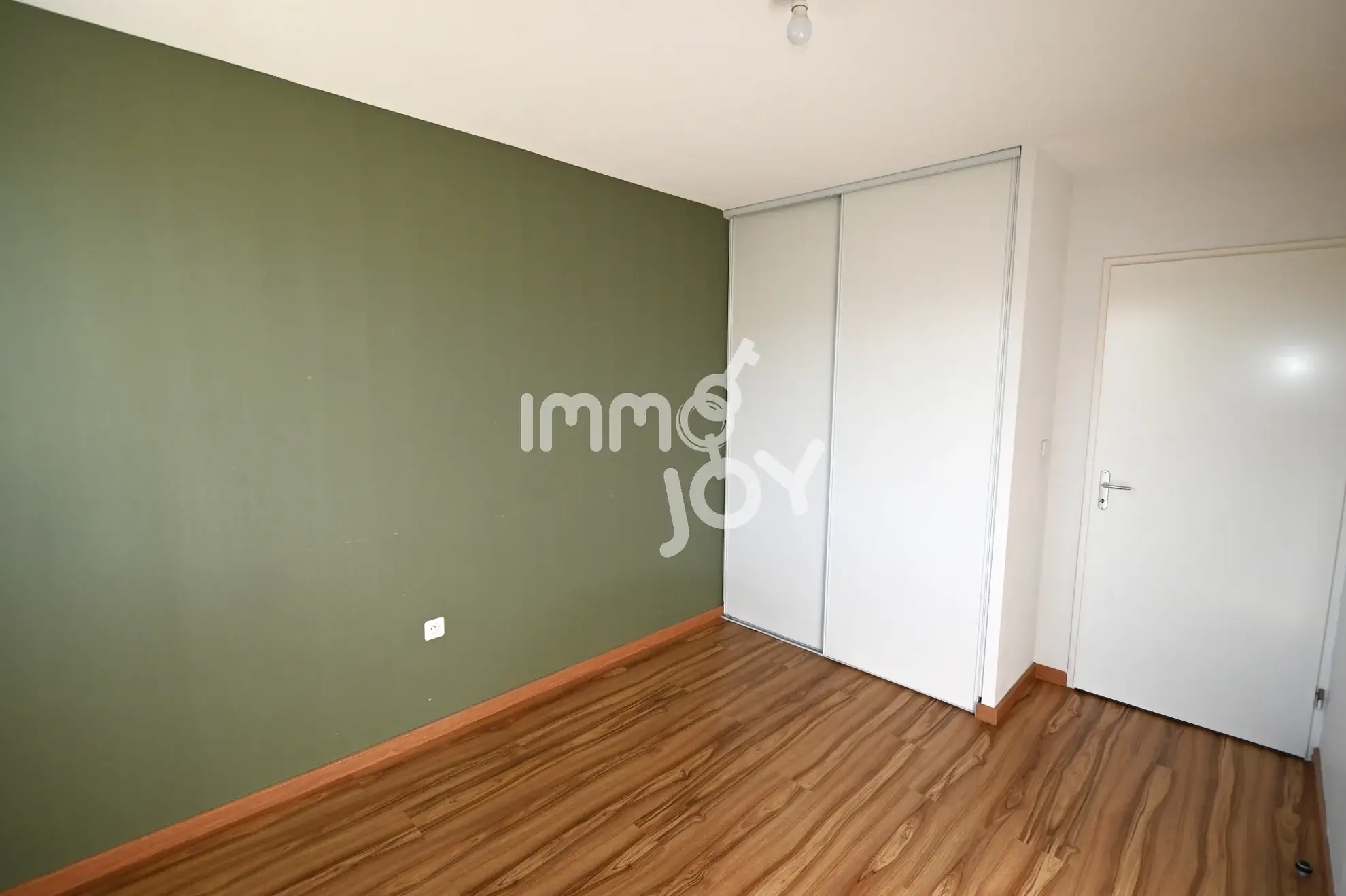 Appartement T3 de 61 m² avec terrasse et garage à Cugnaux 