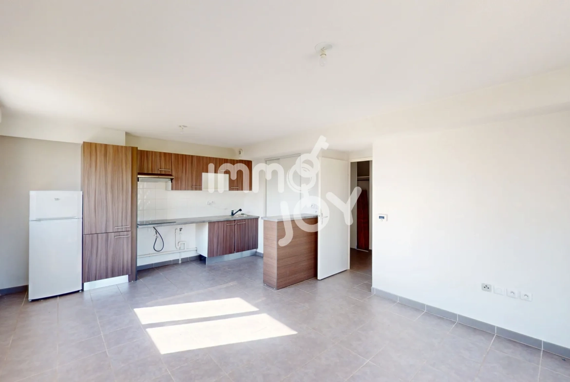 Appartement T3 de 61 m² avec terrasse et garage à Cugnaux 