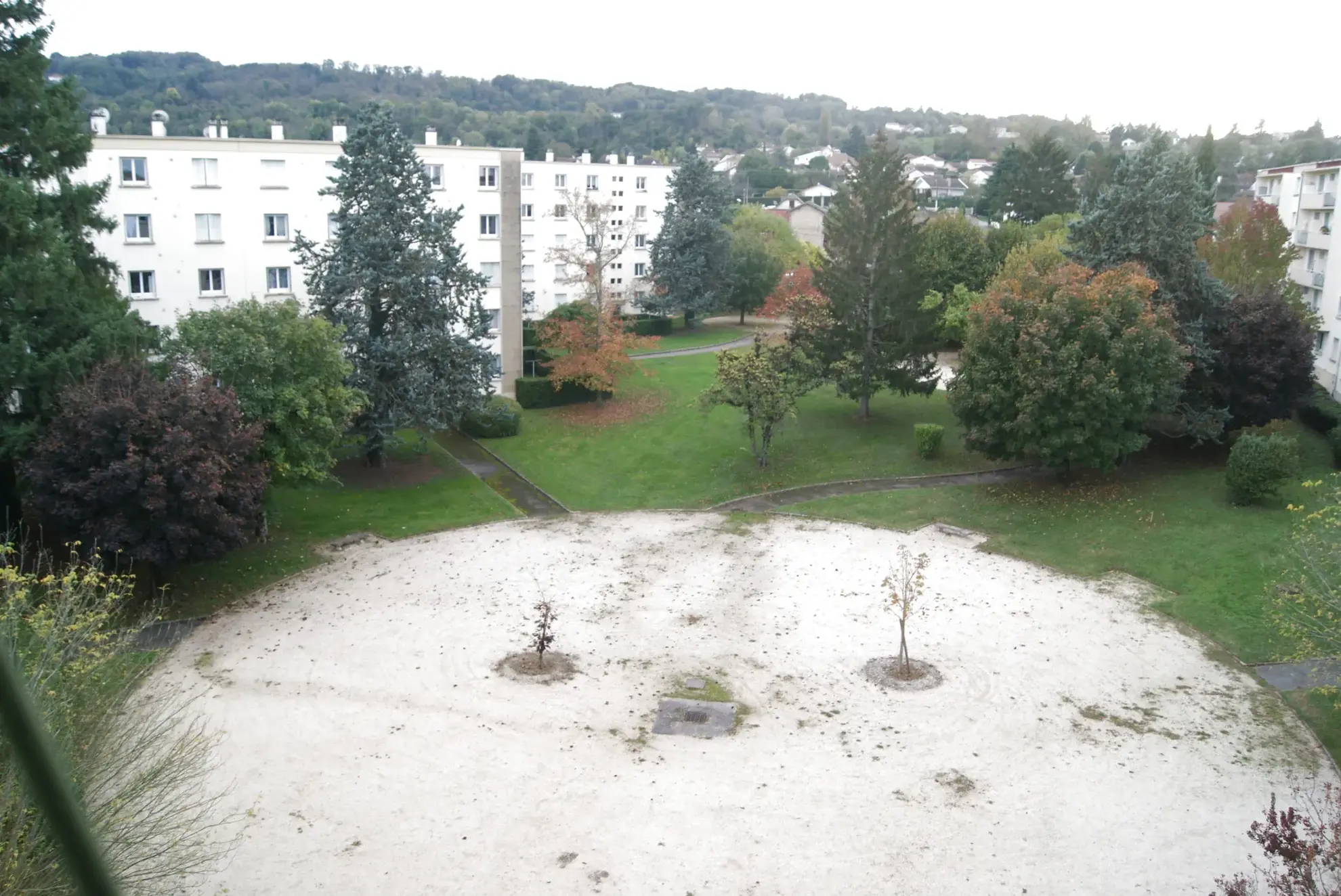 Appartement T3 avec balcon, cave et parkings à Bourgoin-Jallieu La Grive 