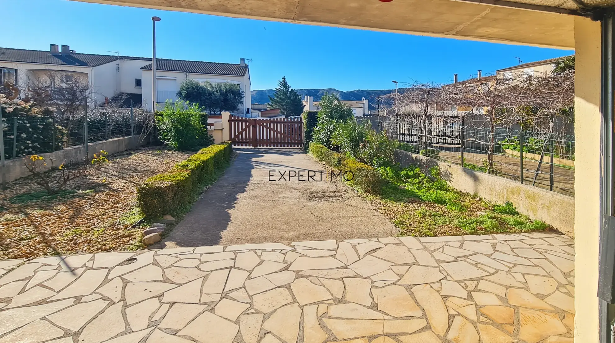 Charmante maison à Narbonne avec garage, terrasse et jardin proche commodités 