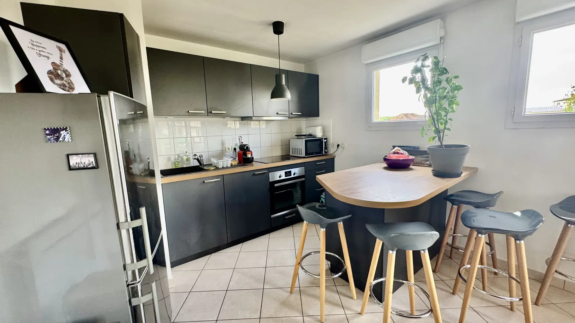 Appartement 3 pièces lumineux avec balcon, parking et cave à Poissy 