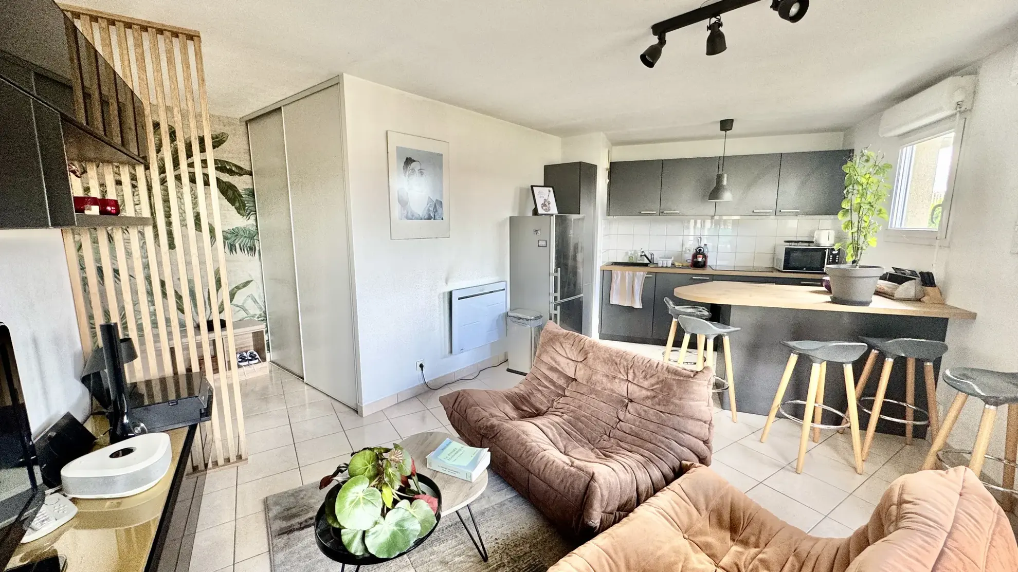 Appartement 3 pièces lumineux avec balcon, parking et cave à Poissy 