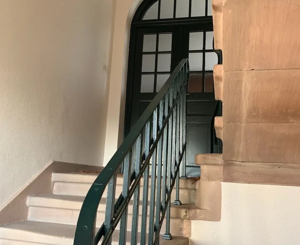 Maison de maître à Morhange avec terrain, ancien prison rénovée, 300 m² 