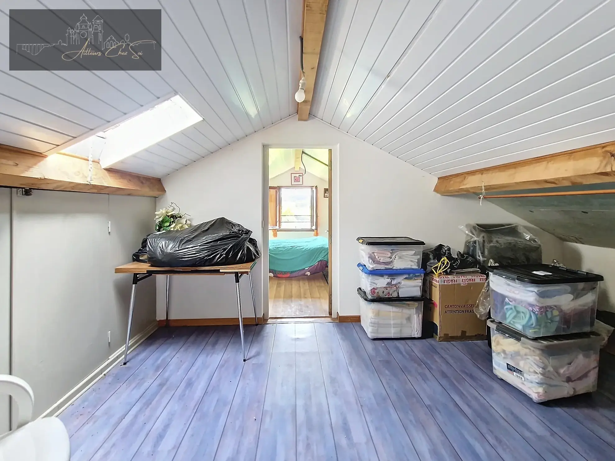 Maison familiale spacieuse avec 5 chambres, garages et grand terrain à Cassagnes Begonhes 