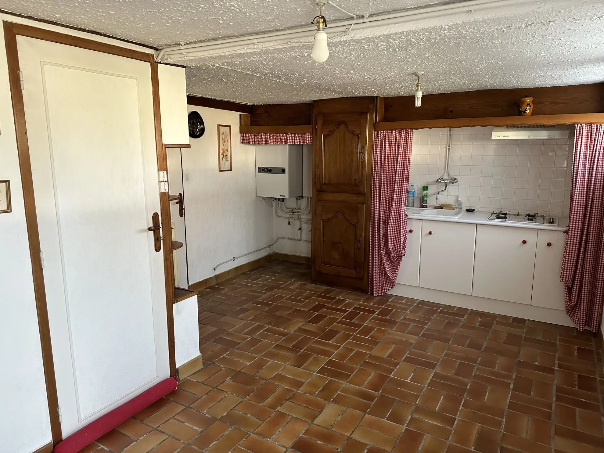 Maison familiale à Oloron-Sainte-Marie avec jardin, garage et 3 chambres 