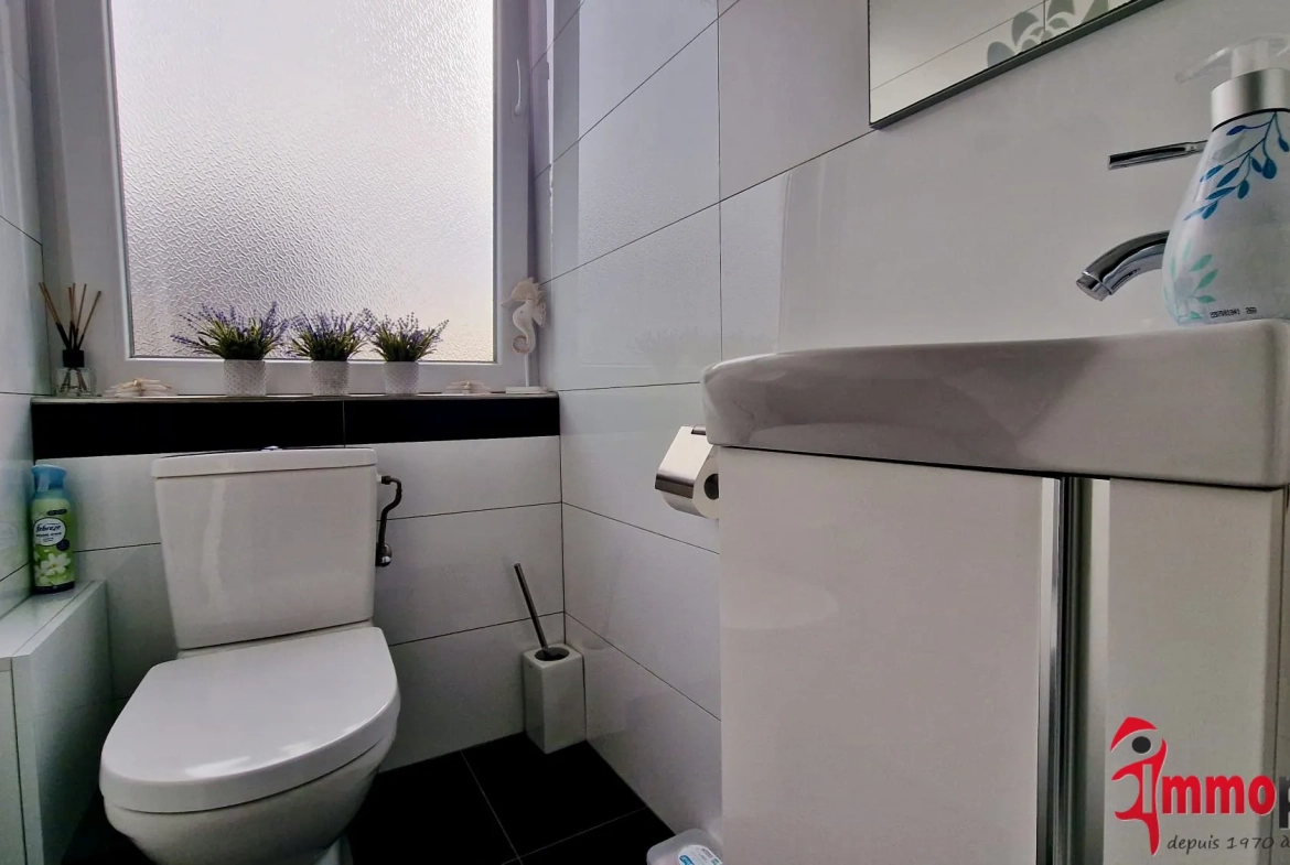 Appartement 3 chambres rénové avec balcon et parking à Saint-Louis 68300 