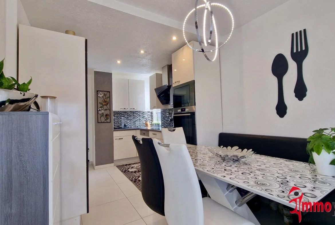 Appartement 3 chambres rénové avec balcon et parking à Saint-Louis 68300 