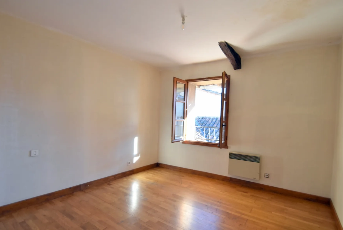 Maison de ville T4 à Caussade de 99 m² – Idéalement située au cœur de la ville 