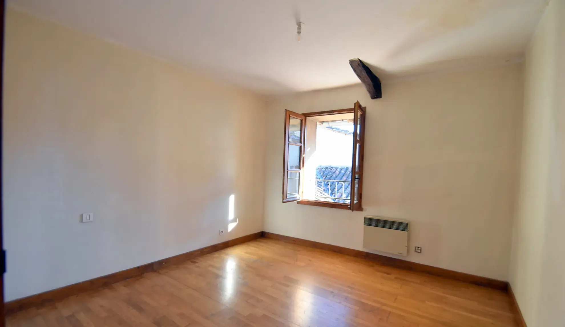 Maison de ville T4 à Caussade de 99 m² – Idéalement située au cœur de la ville 