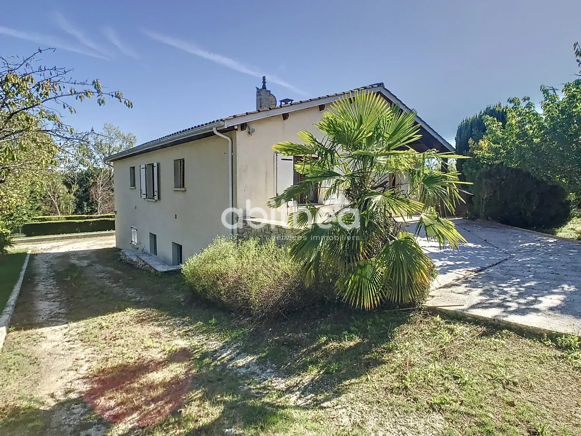 Maison avec piscine à Fléac de 150 m² proche des commerces 