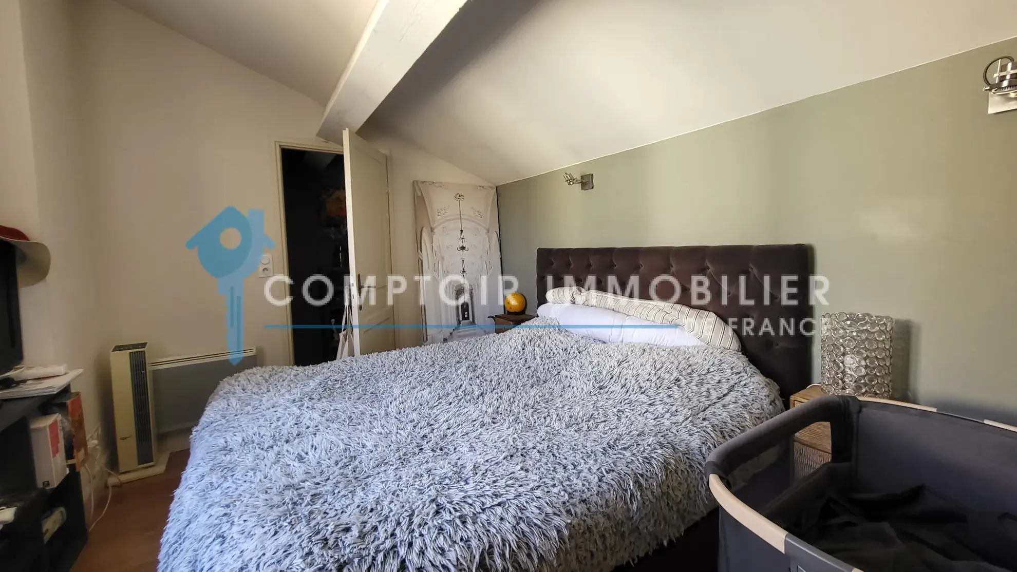 Appartement duplex de 60 m² à Nîmes dans le quartier Écusson avec locataire en place 