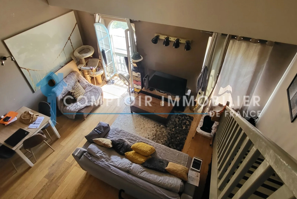Appartement duplex de 60 m² à Nîmes dans le quartier Écusson avec locataire en place 