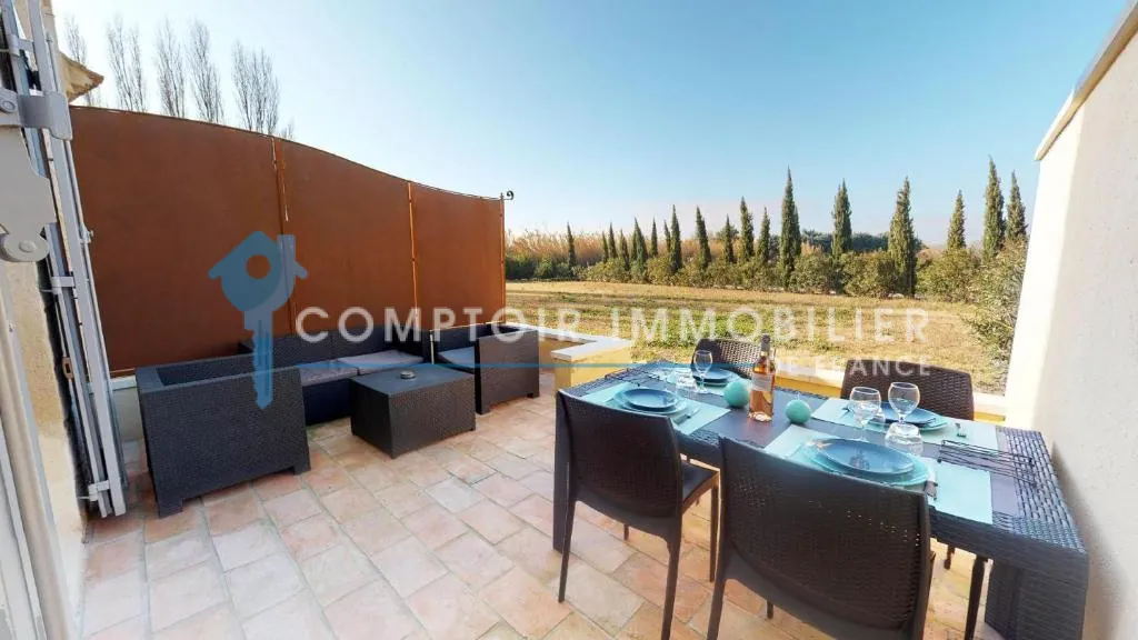 Appartement de luxe à Boulbon (13150) - Vue dégagée et terrasse 