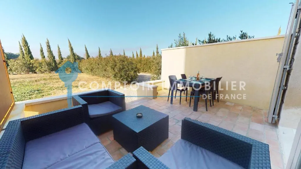 Appartement de luxe à Boulbon (13150) - Vue dégagée et terrasse 