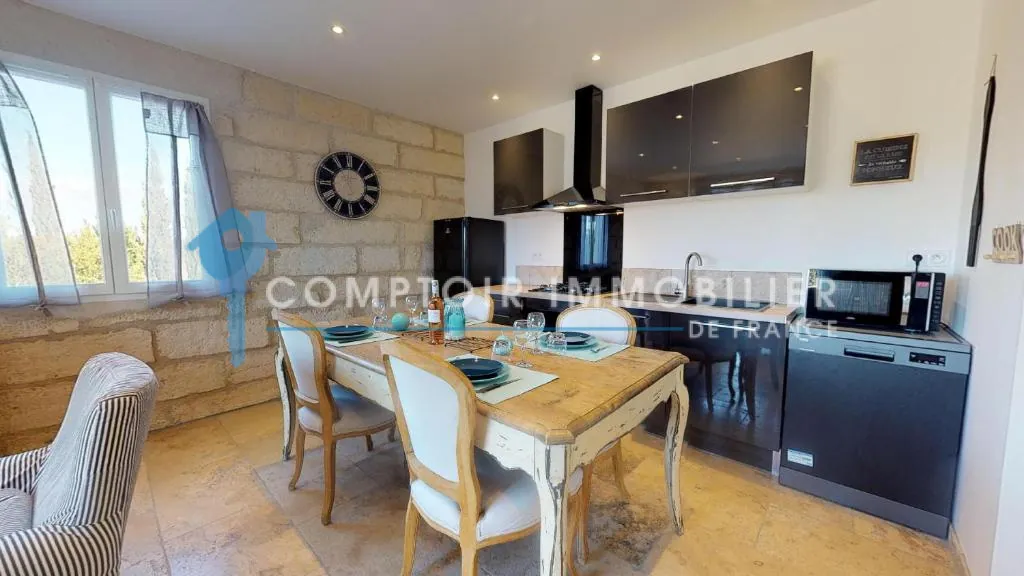 Appartement de luxe à Boulbon (13150) - Vue dégagée et terrasse 