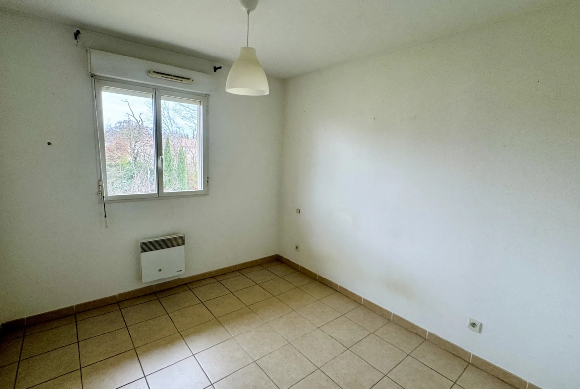 Superbe appartement T4 avec terrasse à vendre à Avignon, dernier étage, résidence avec piscine 