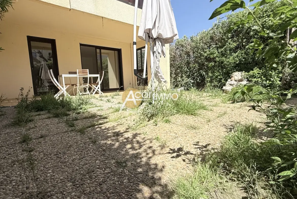 Charmant appartement T2 avec jardin privé à Sanary-La Baou à proximité du centre-ville 