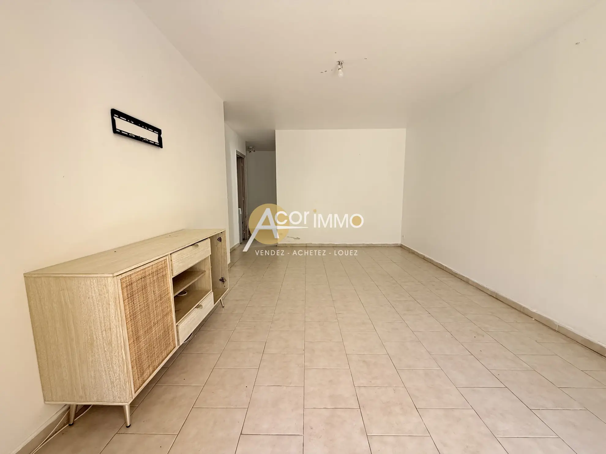 Charmant appartement T2 avec jardin privé à Sanary-La Baou à proximité du centre-ville 