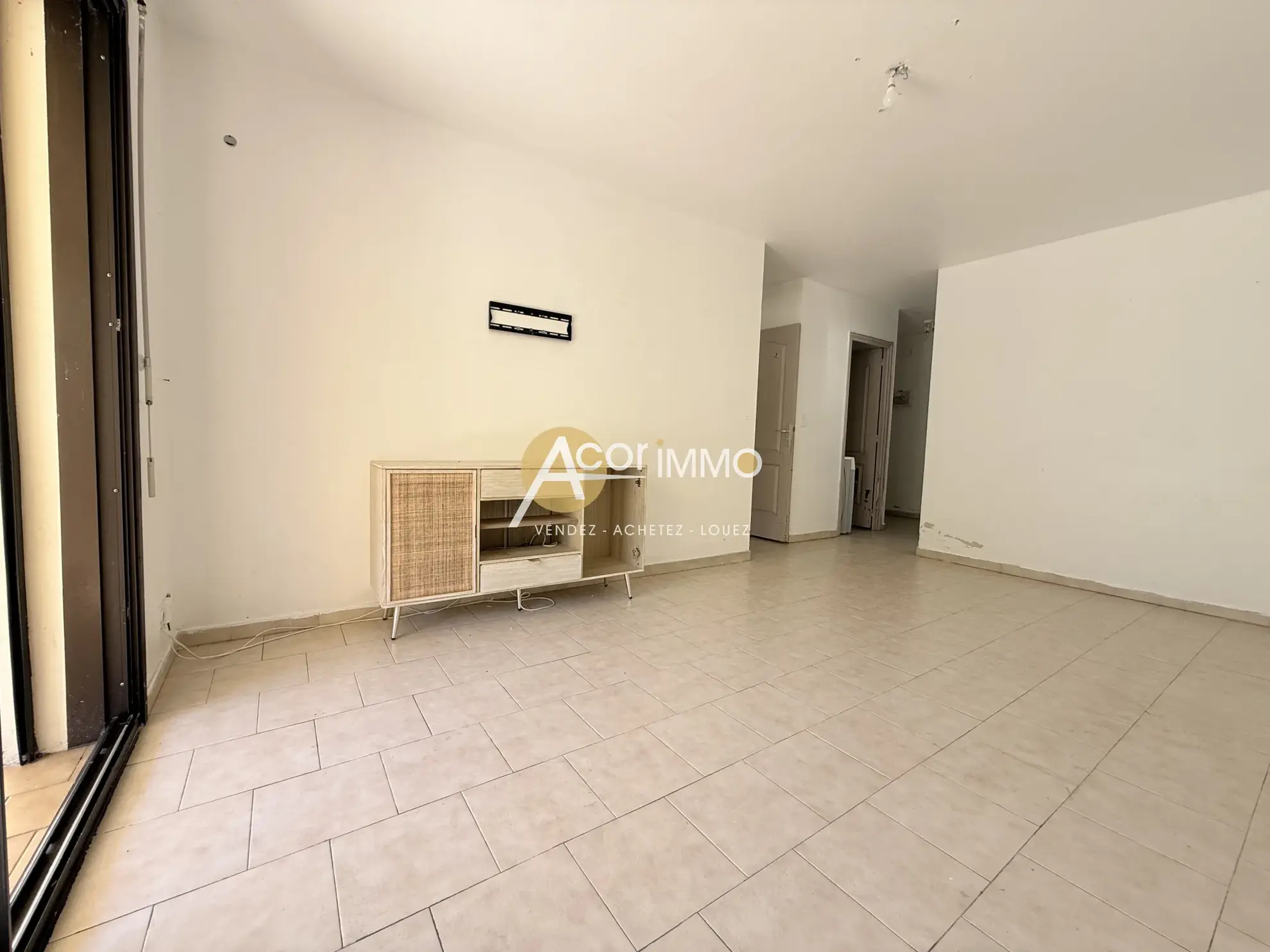 Charmant appartement T2 avec jardin privé à Sanary-La Baou à proximité du centre-ville 