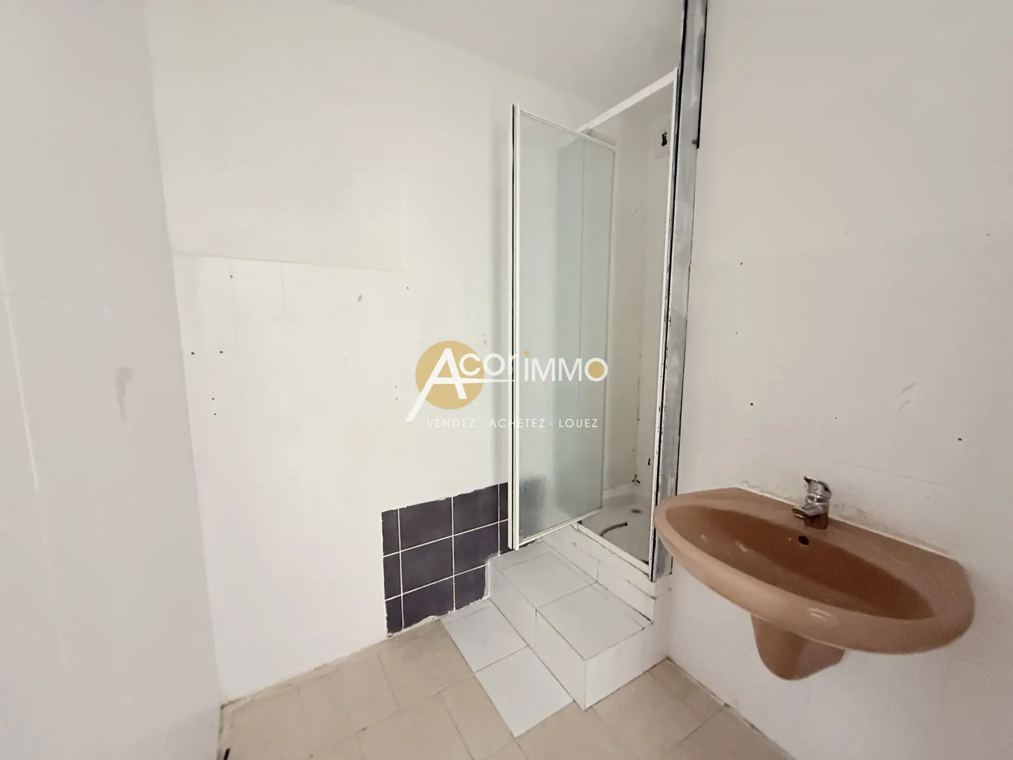 Charmant appartement T2 avec jardin privé à Sanary-La Baou à proximité du centre-ville 