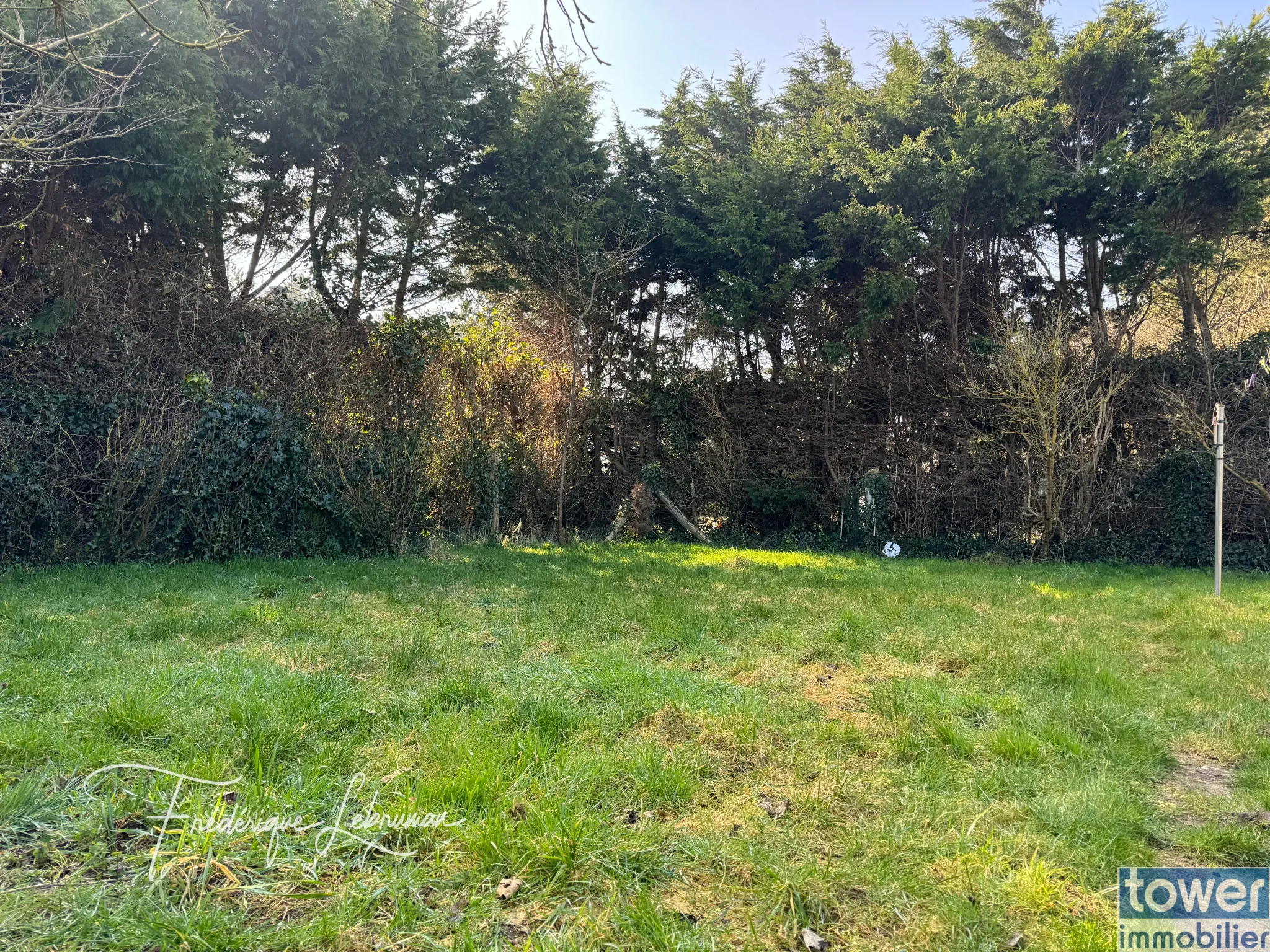 Villa 90 m² à Saint-Martin-de-Varreville proche plage à rénover 