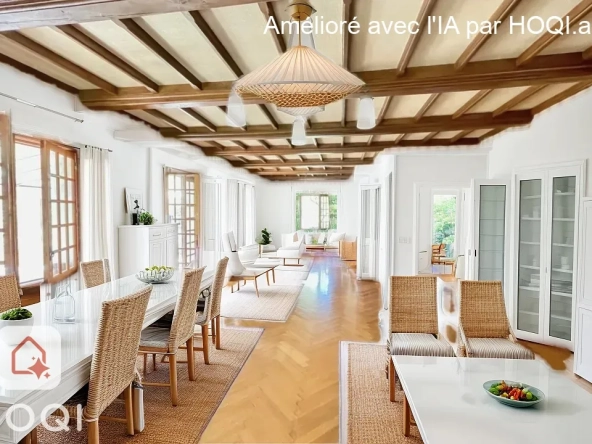 Superbe maison de caractère de 8 pièces à La Cavalerie avec jardin arboré