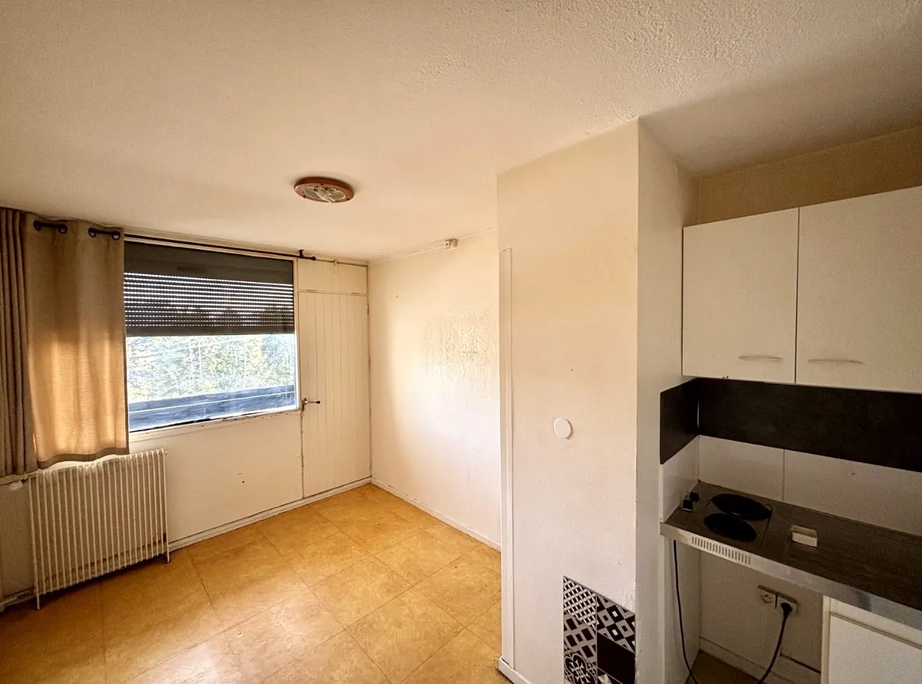 Appartement T3 de 35 m² avec vue montagne et parking dans les Pyrénées-Orientales 