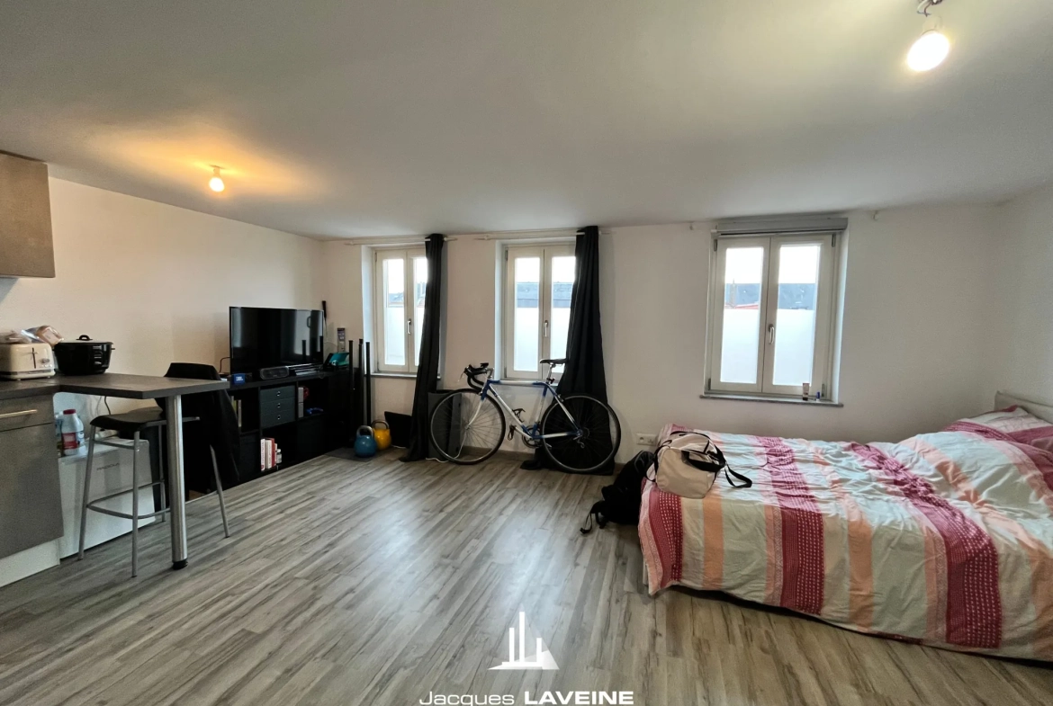 Appartement studio à Metz centre historique, investissement locatif rentable 