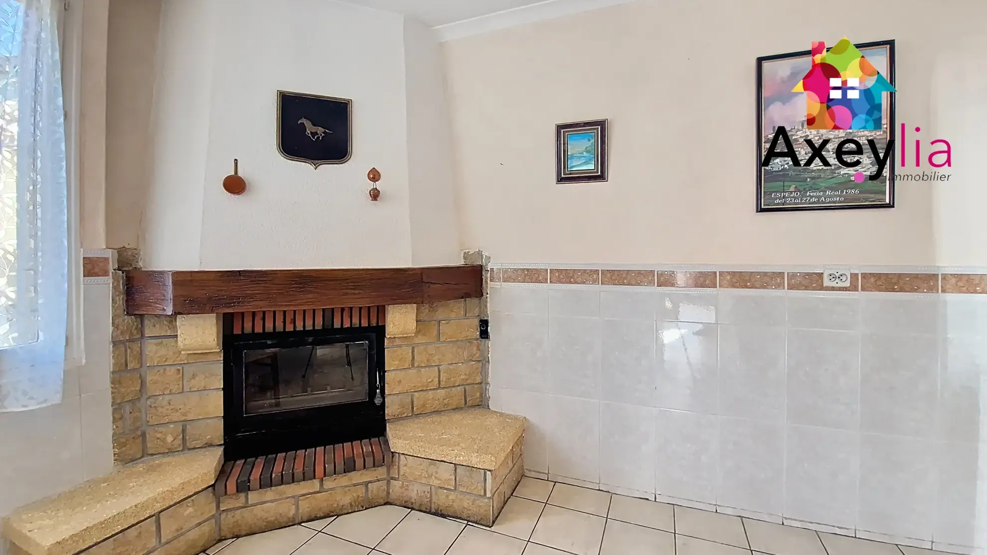 Maison familiale 4 chambres avec jardin et garage à Pouilly-sous-Charlieu 