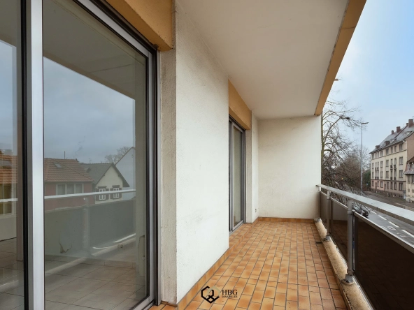 Appartement 2 pièces avec terrasse à Strasbourg Montagne Verte – Lumineux et pratique 