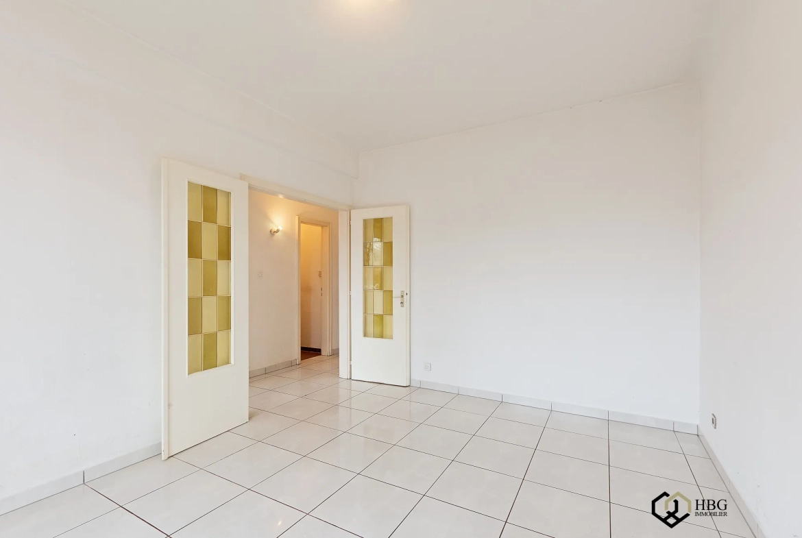 Appartement 2 pièces avec terrasse à Strasbourg Montagne Verte – Lumineux et pratique 