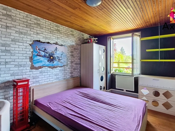 Maison 3 chambres avec grand terrain à Matour - Secteur calme et vue agréable 