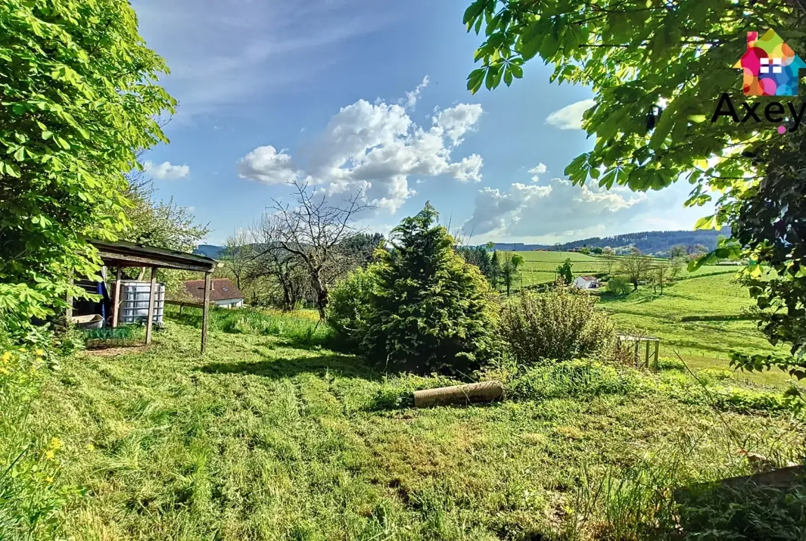 Maison 3 chambres avec grand terrain à Matour - Secteur calme et vue agréable 