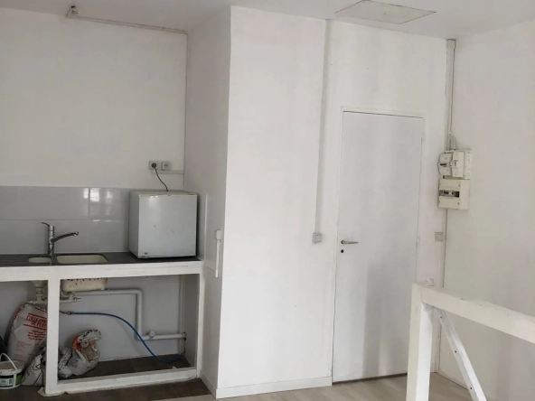 Appartement 2 pièces rénové à Ivry-sur-Seine, proche métro ligne 7 