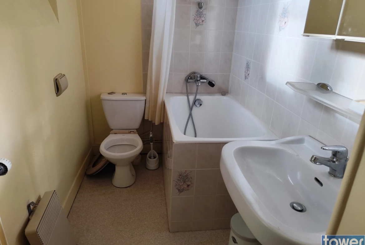 Spacieuse maison familiale de 224 m² à Espalion avec jardin et dépendance 