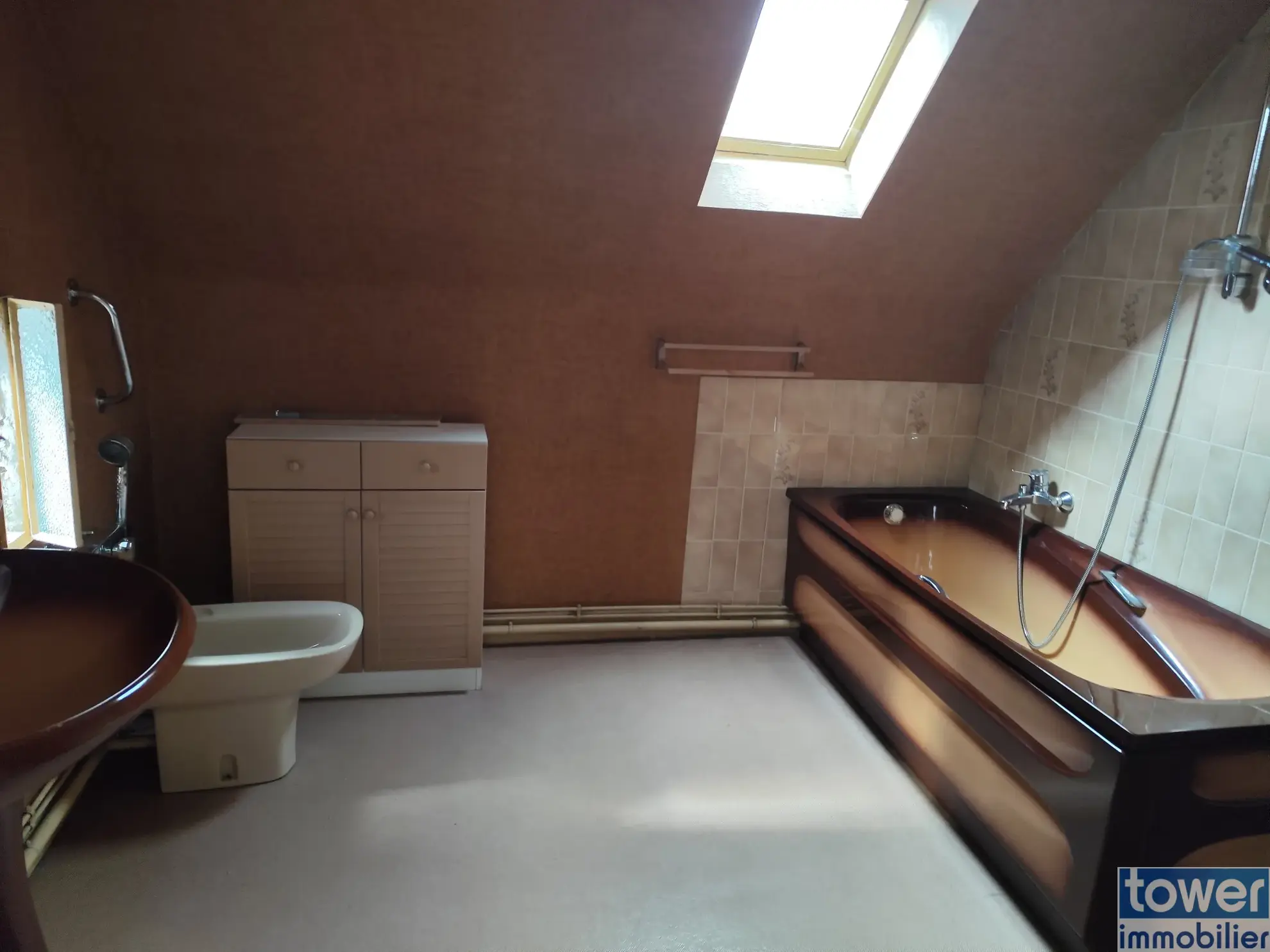 Spacieuse maison familiale de 224 m² à Espalion avec jardin et dépendance 