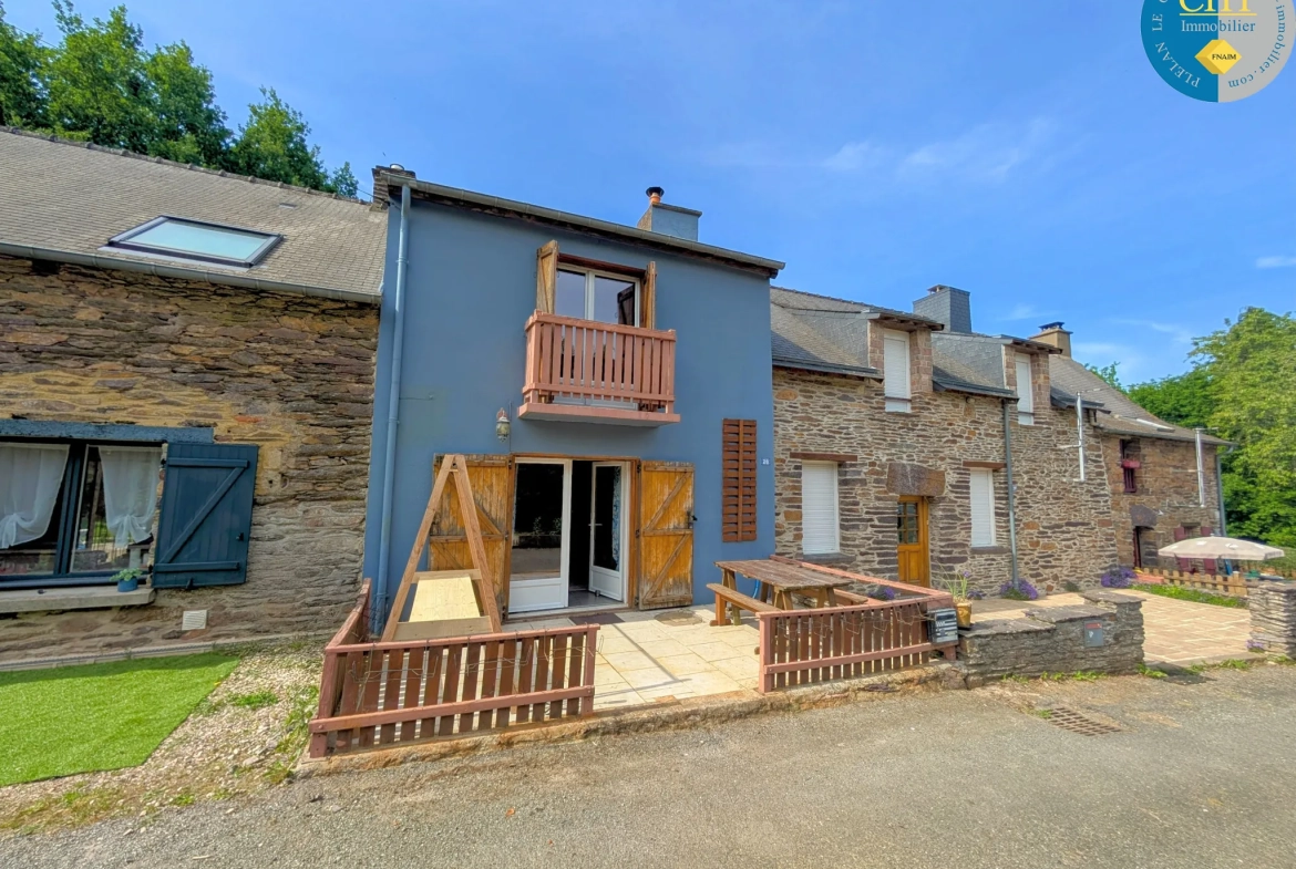 Belle maison en pierre à Guer en Brocéliande avec dépendances et cadre enchanteur 