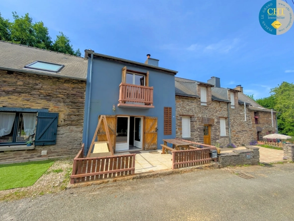 Belle maison en pierre à Guer en Brocéliande avec dépendances et cadre enchanteur 
