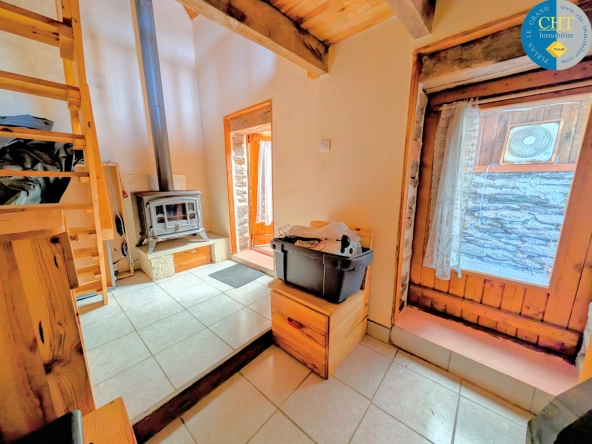 Belle maison en pierre à Guer en Brocéliande avec dépendances et cadre enchanteur 